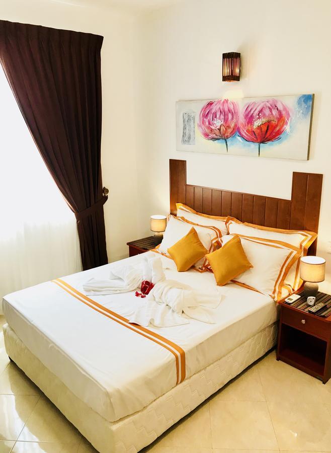 Ceylon Pearlwing Resort Negombo Eksteriør billede